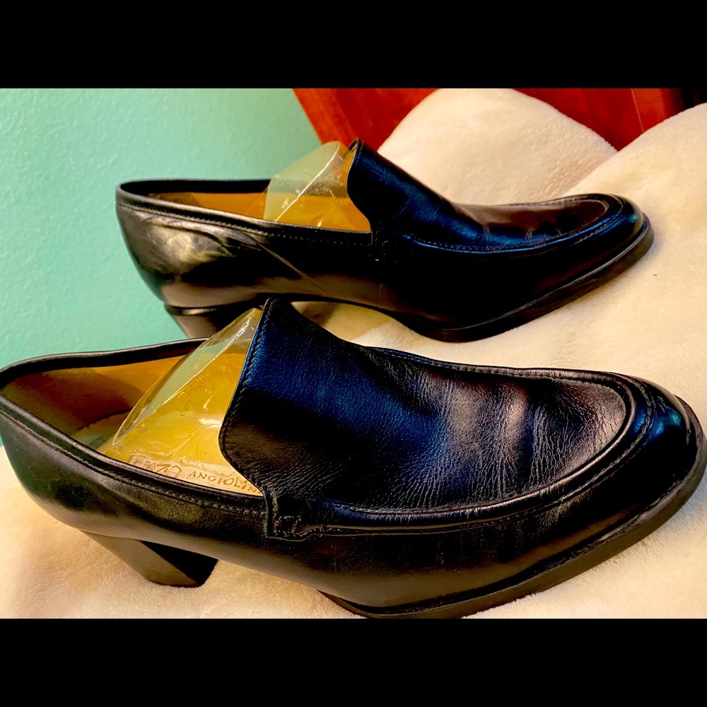 Enzo Angiolini black shoes